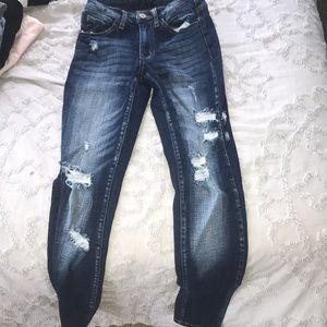 skinny jeans with rips